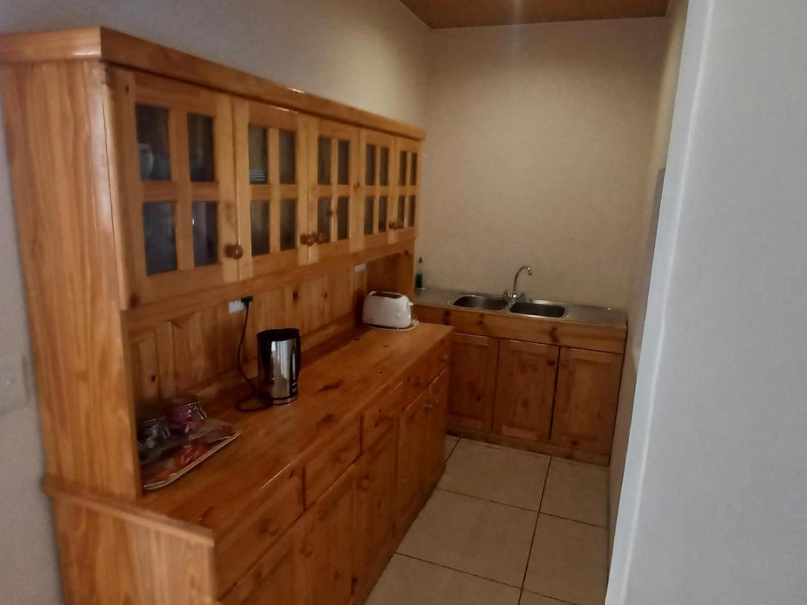 Ombinda Country Lodge Outjo Cameră foto